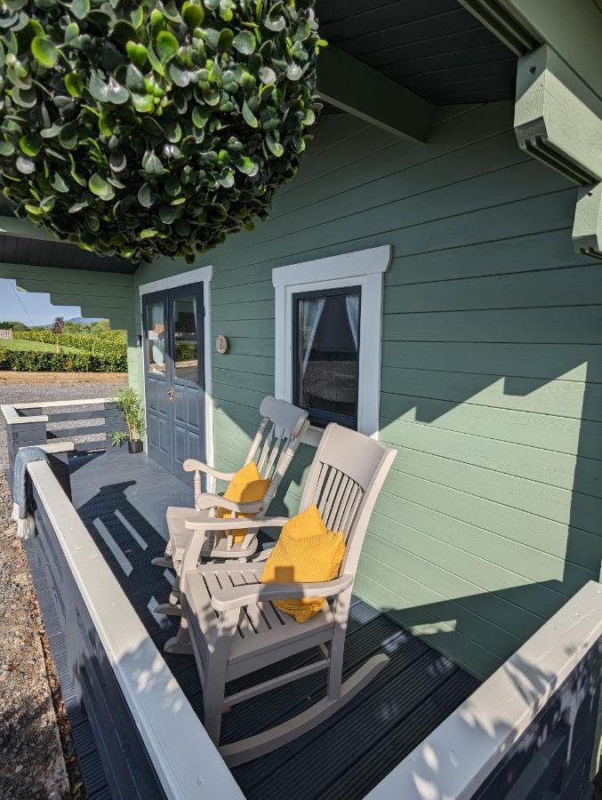 Westport Country Chalets エクステリア 写真